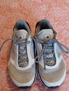 Stella McCartney By Adidas Sz 7, White & Beige Athletic Sneakers.
